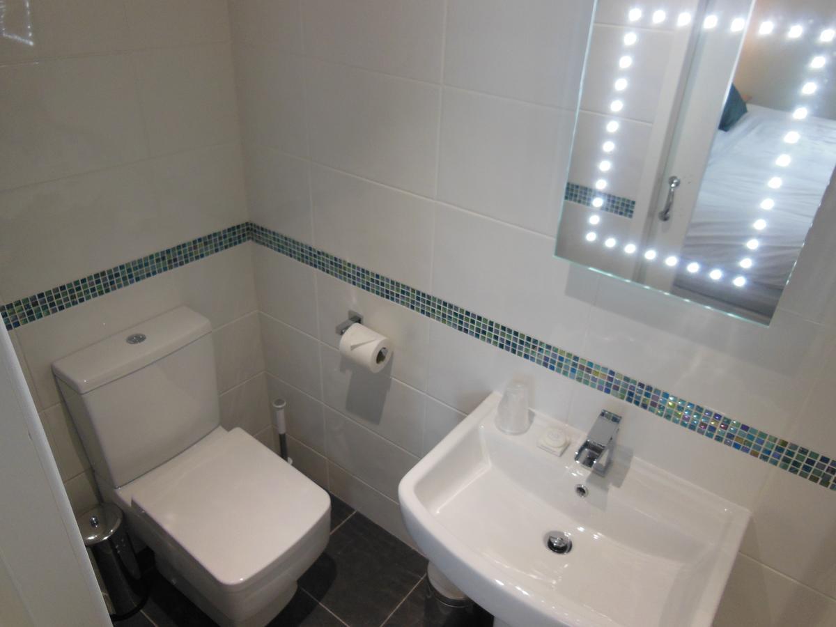 Y Giler Arms Hotel Pentrefoelas Екстериор снимка