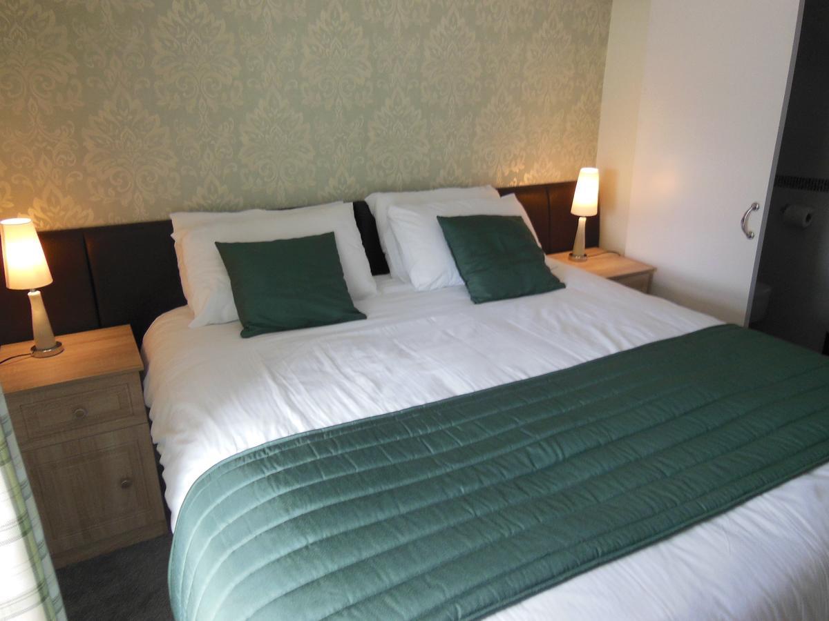 Y Giler Arms Hotel Pentrefoelas Екстериор снимка
