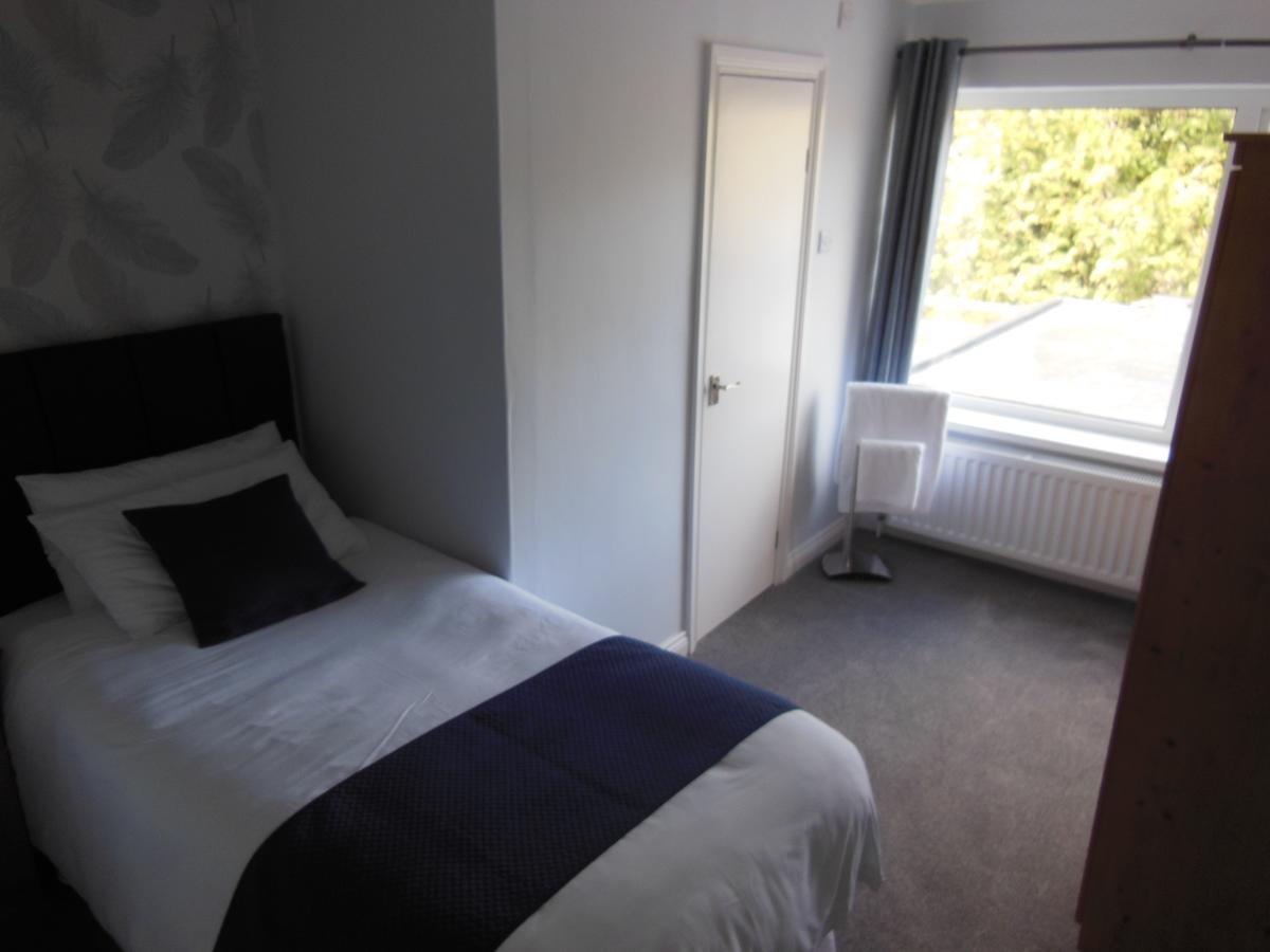 Y Giler Arms Hotel Pentrefoelas Екстериор снимка